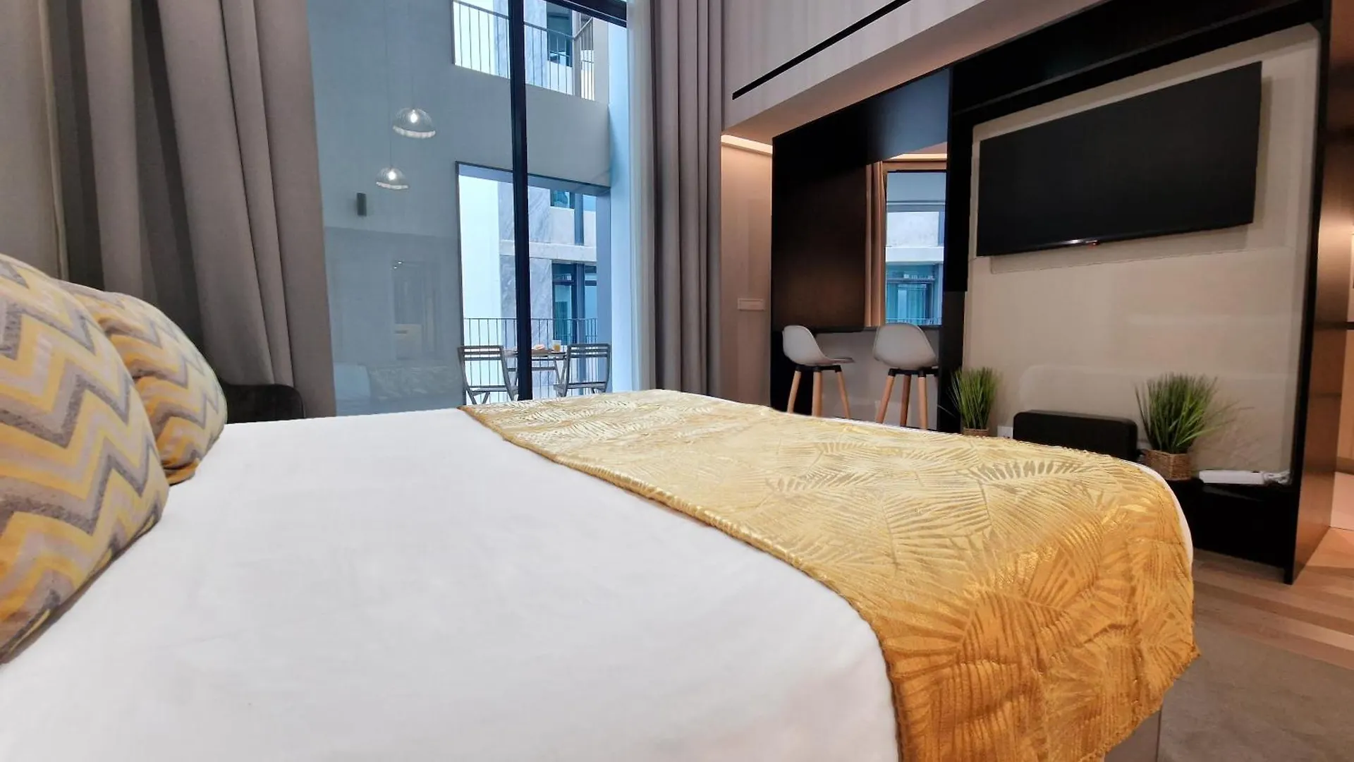 Daysy Loft By Lovelystay Funchal  Portugal